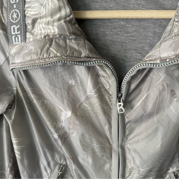 Bogner Sports Full Zip Windbreaker Jacket Flamingo Floral Print Silver Metallic - Picture 3 of 12